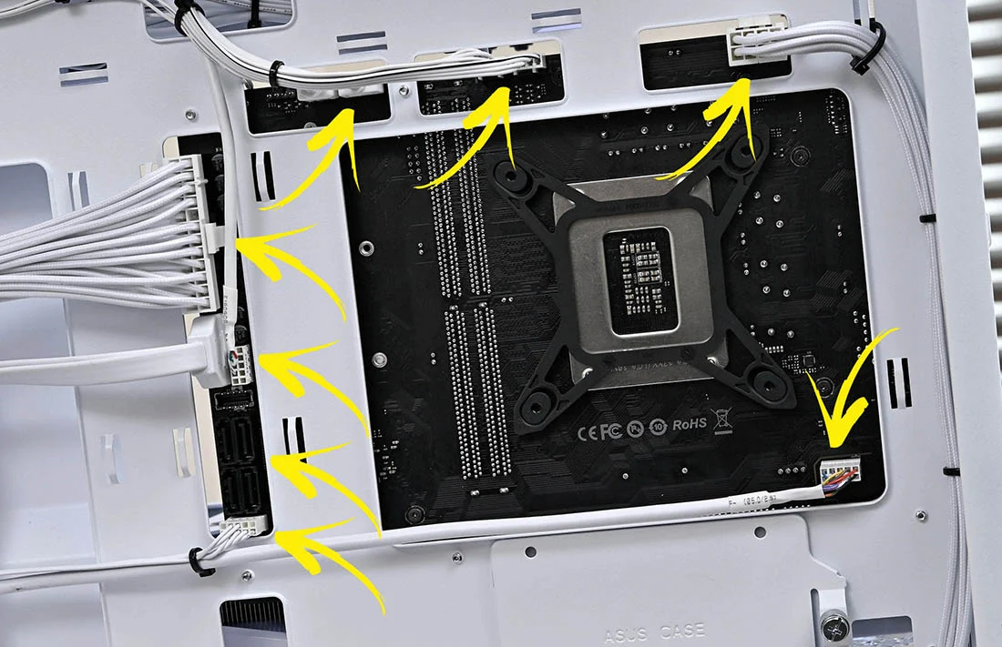 Uma revolucao no design dos desktops Conectores de placas mae na parte inferior 5
