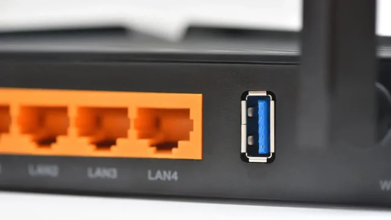 Para que serve a porta USB do roteador Wi-Fi? Descubra 7 utilidades